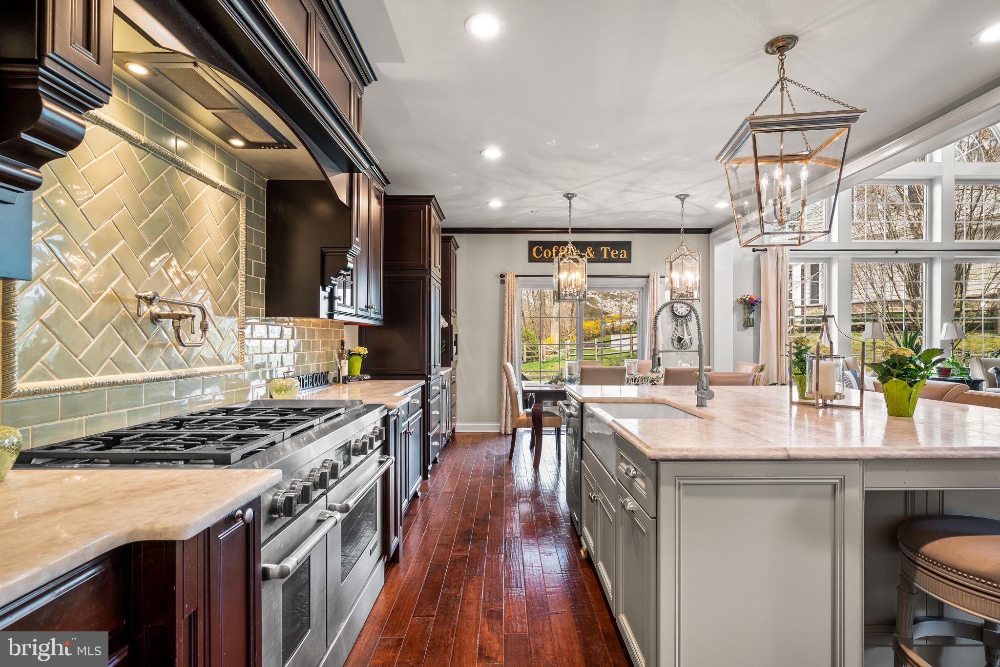 100 Dauphin Dr