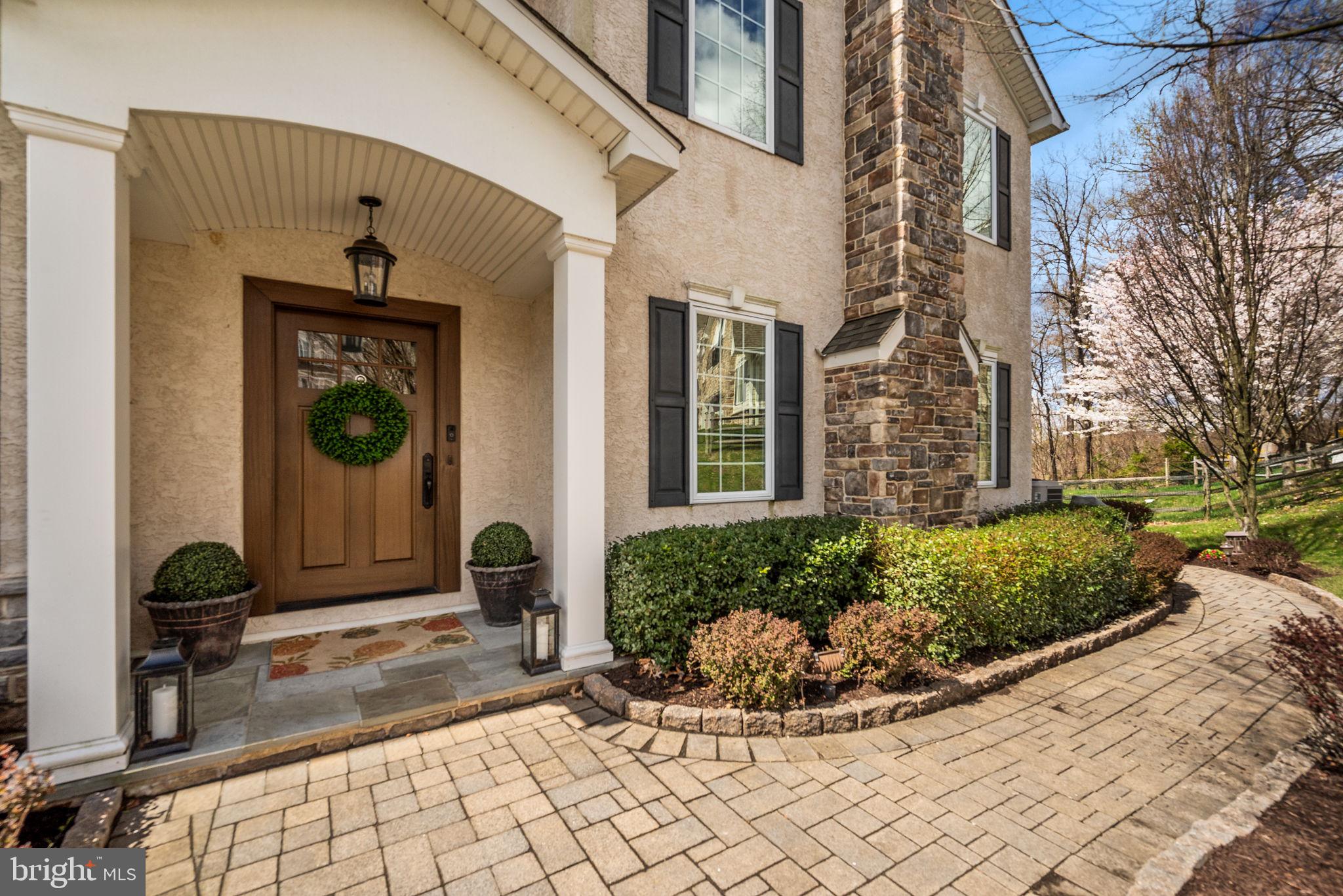 100 Dauphin Dr