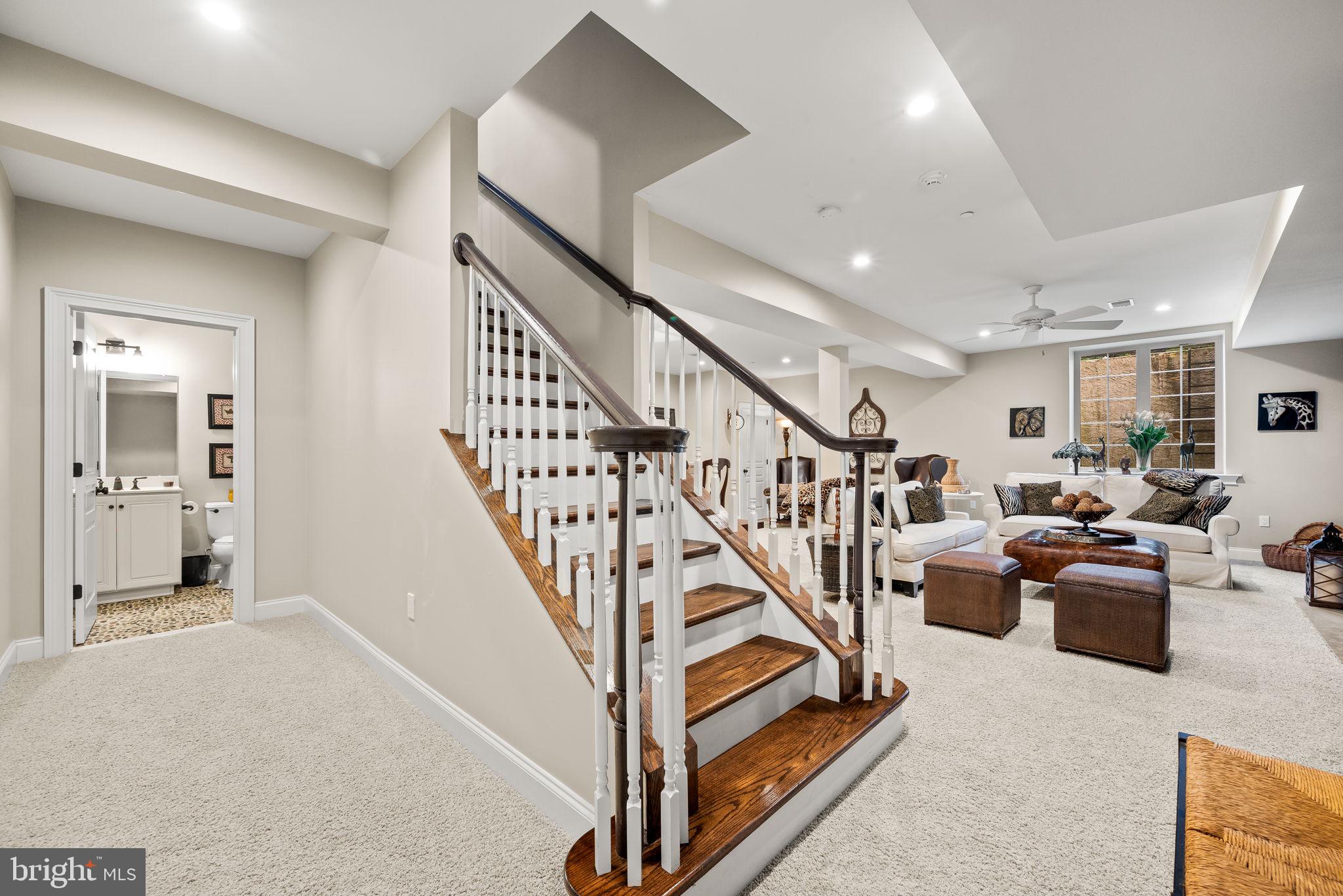 100 Dauphin Dr