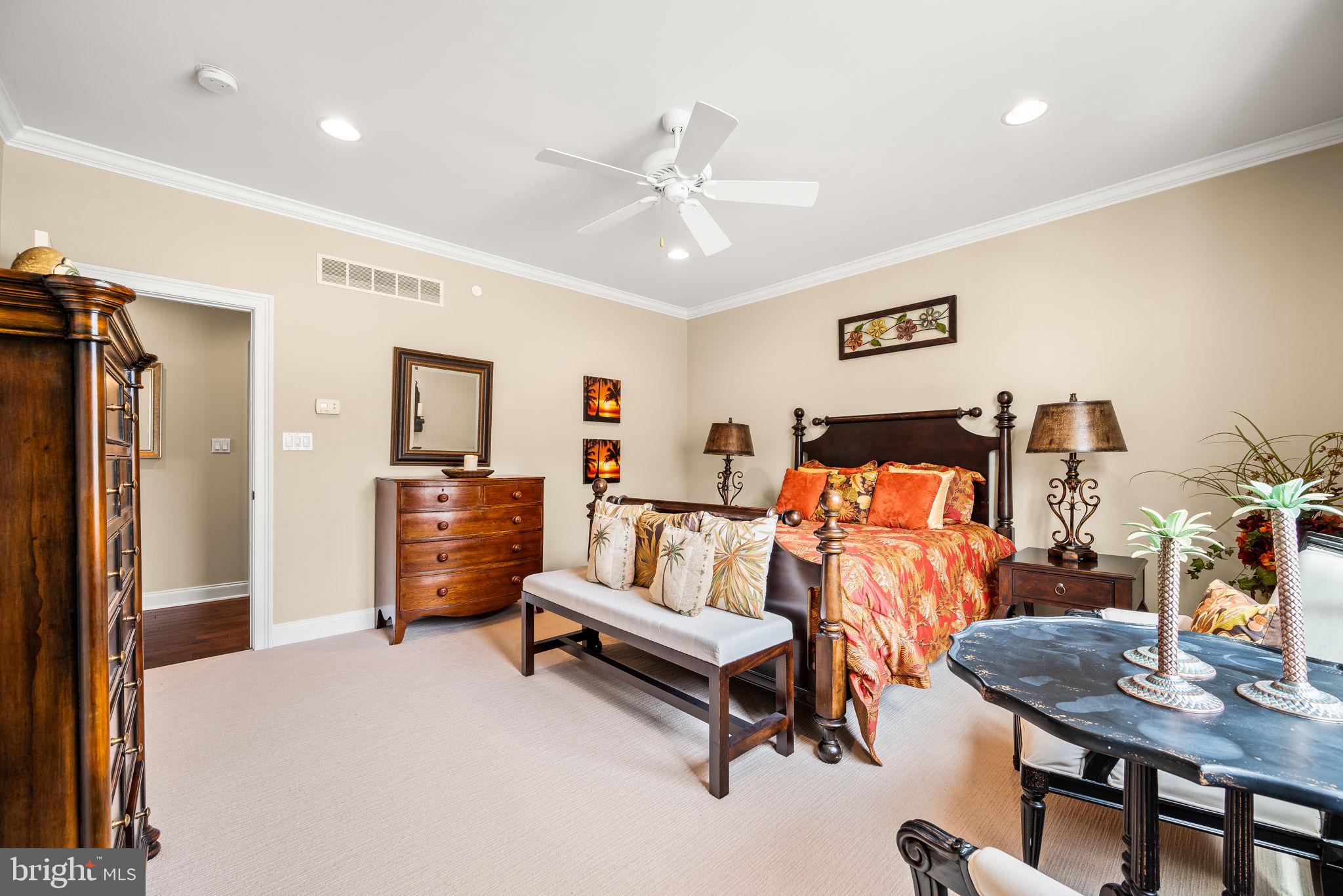 100 Dauphin Dr