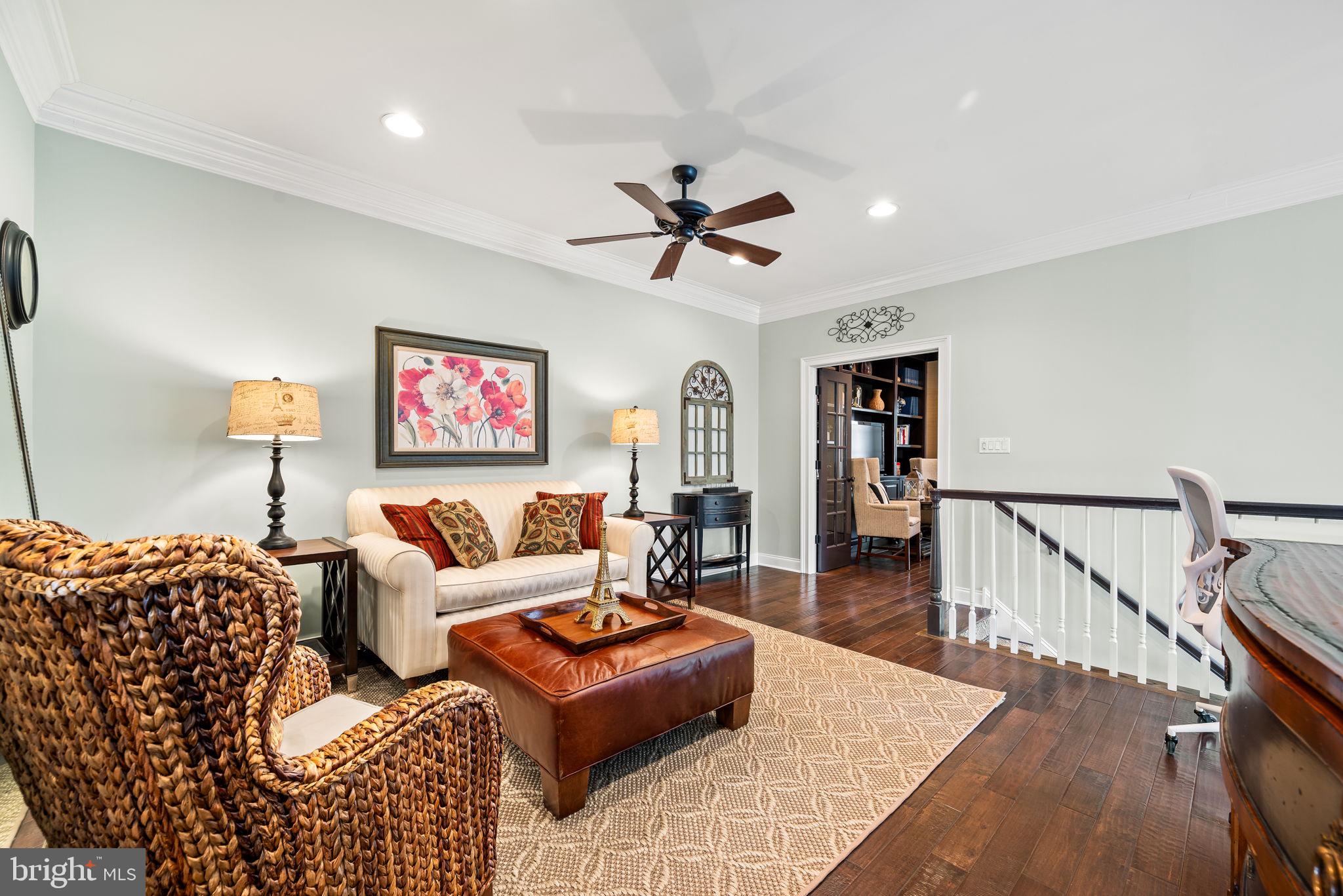 100 Dauphin Dr