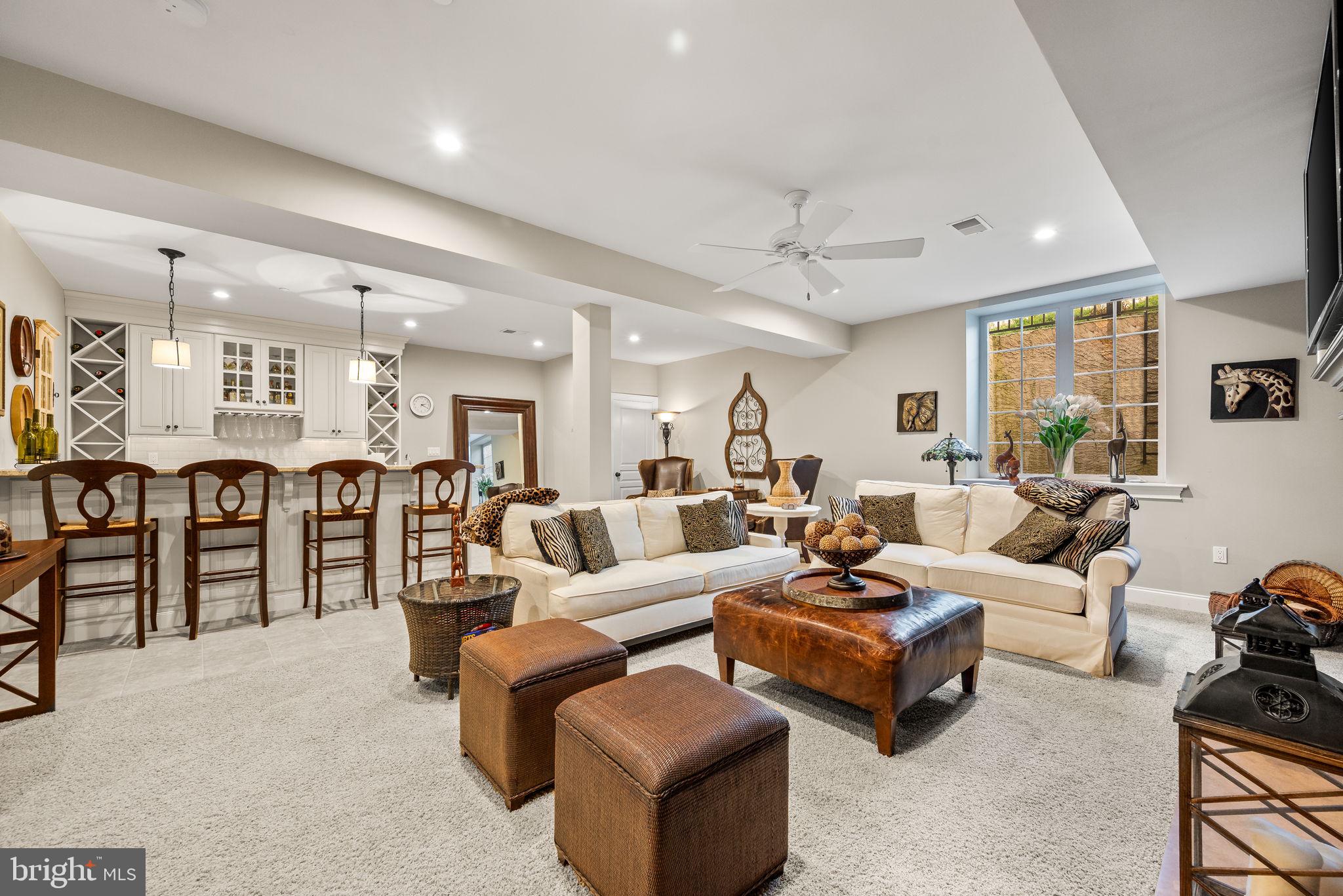 100 Dauphin Dr