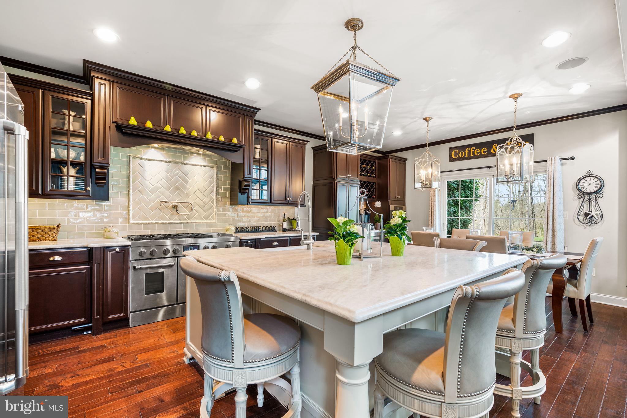 100 Dauphin Dr