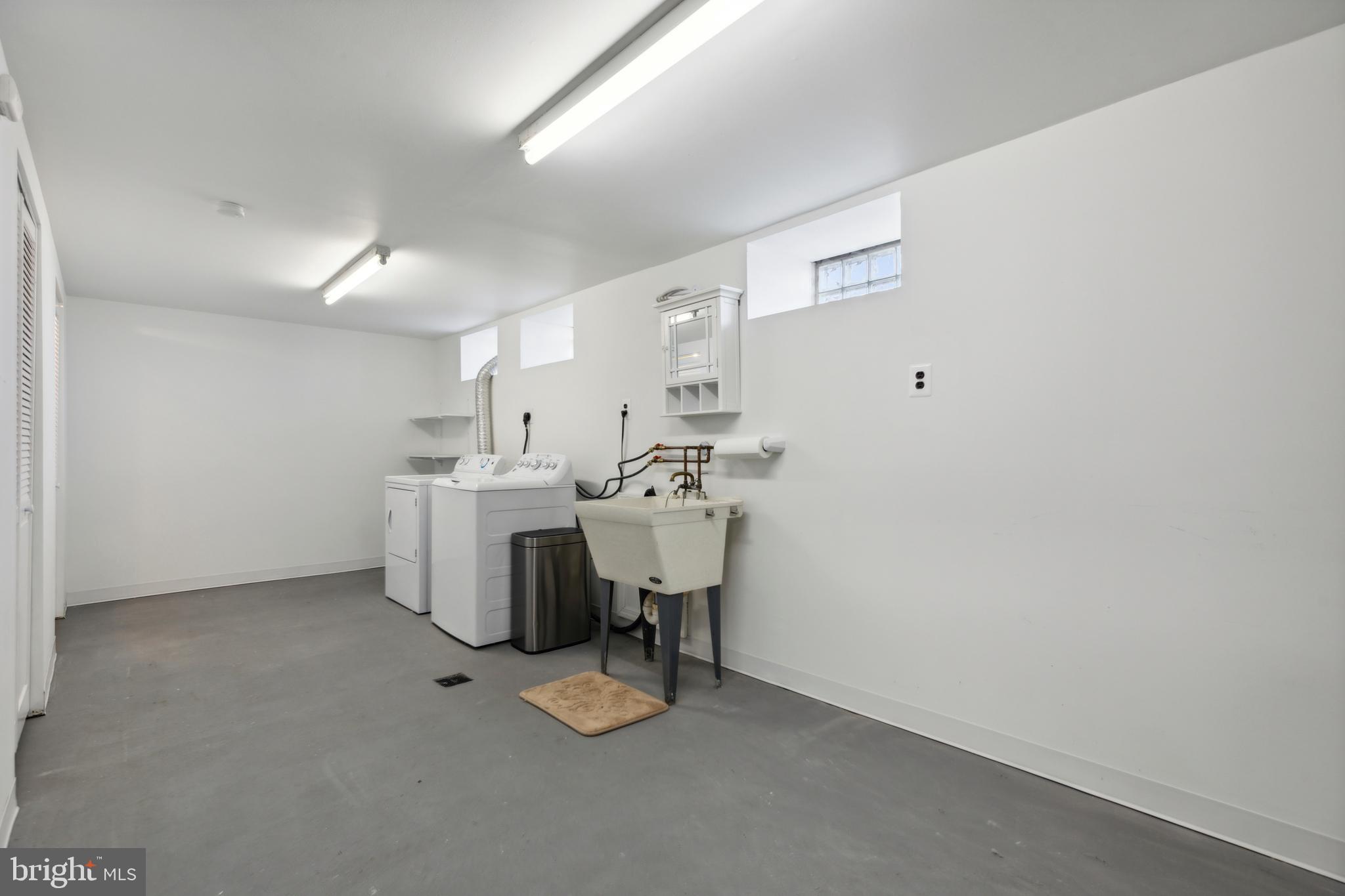 500 E Lancaster Ave #135b