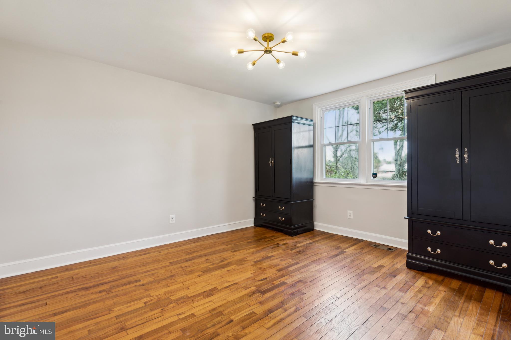 500 E Lancaster Ave #135b