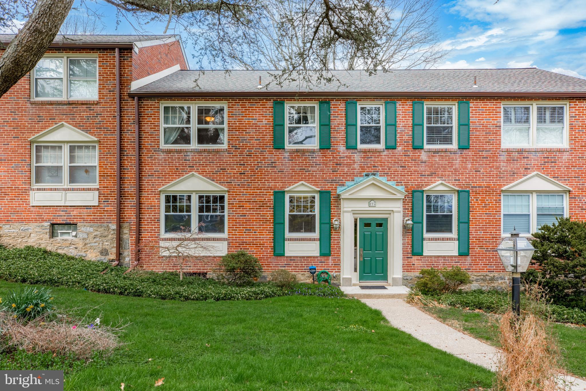 500 E Lancaster Ave #135b