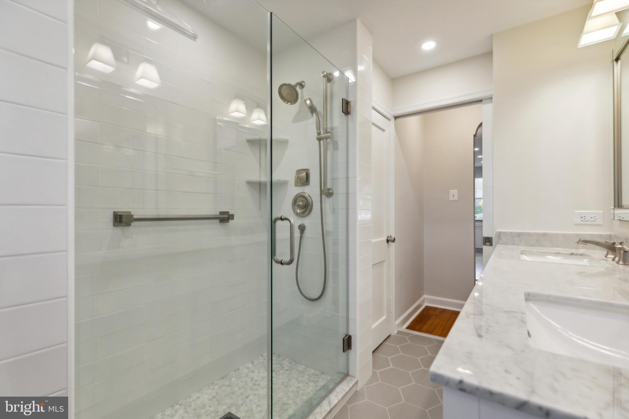 500 E Lancaster Ave #135b
