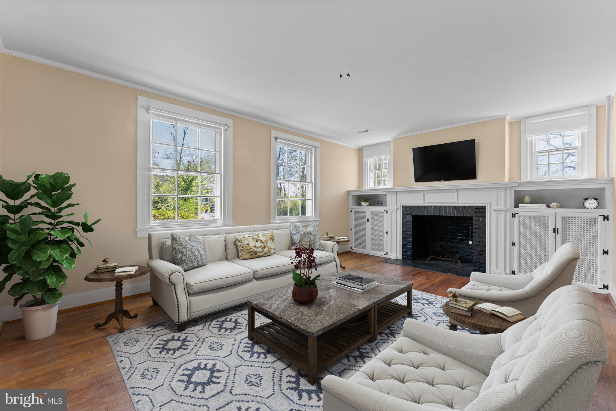 14 Radnor Way