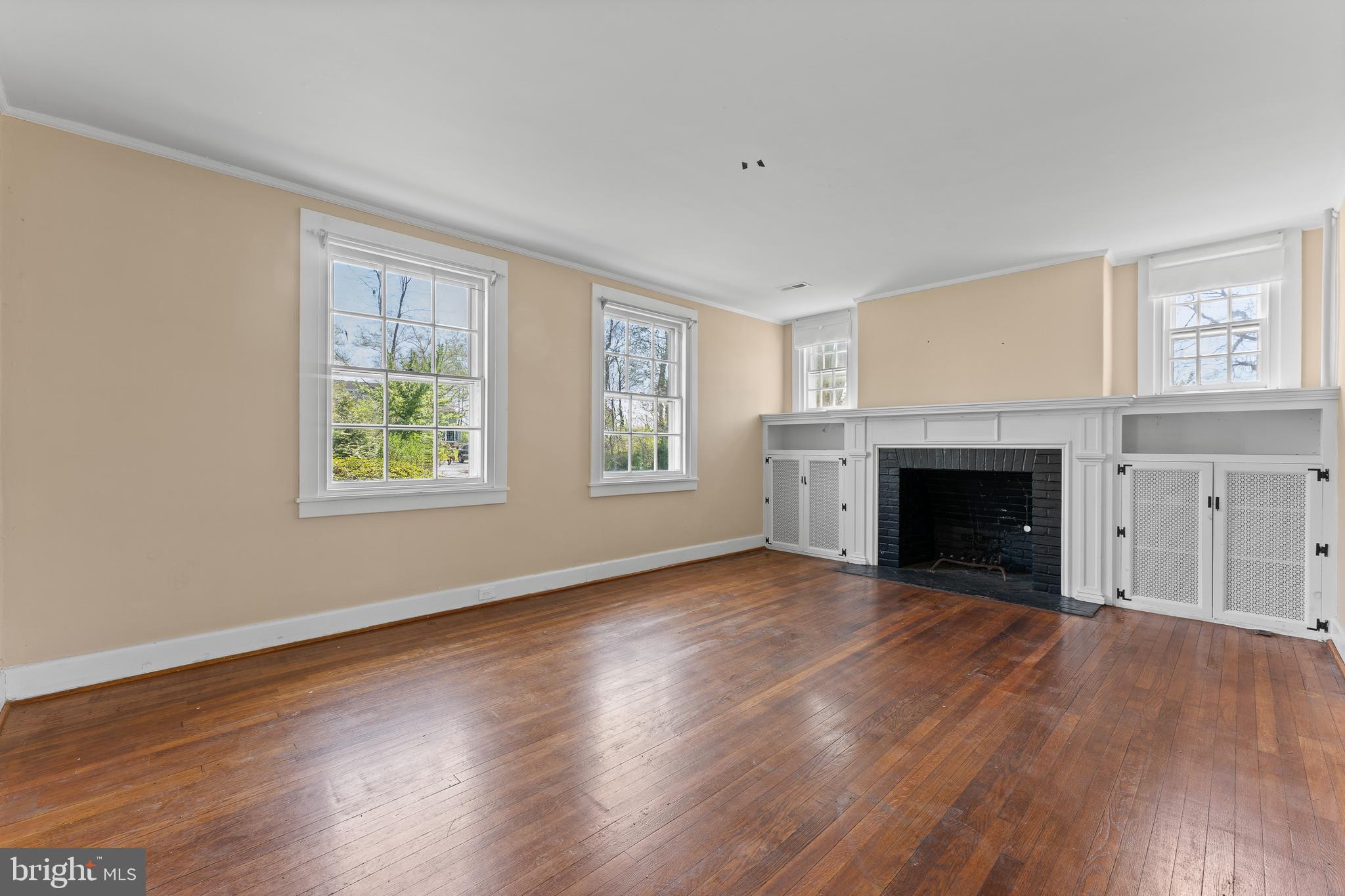 14 Radnor Way