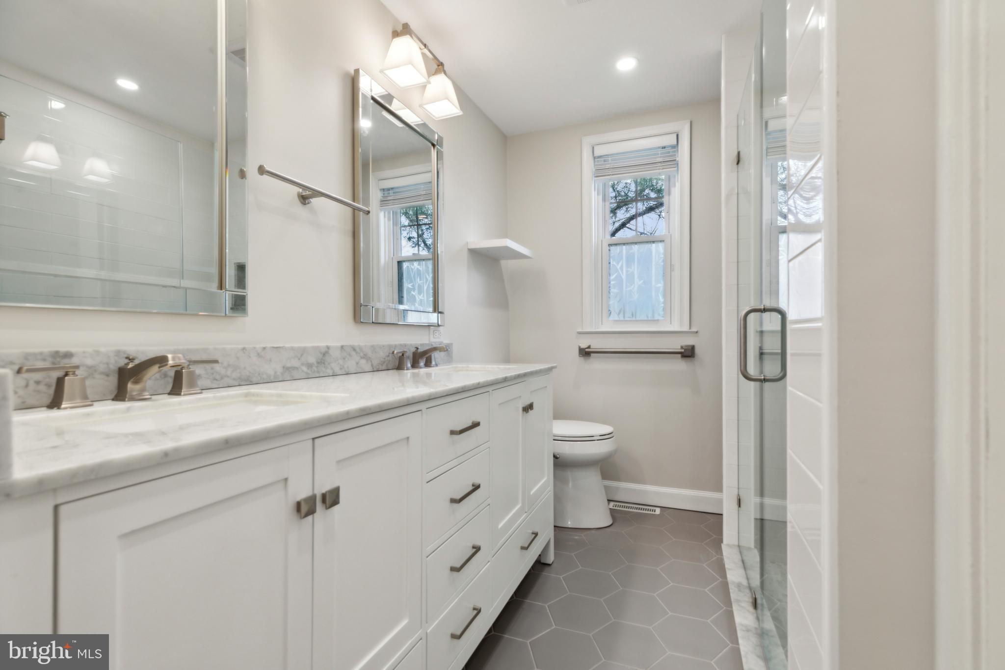 500 E LANCASTER AVE #135B