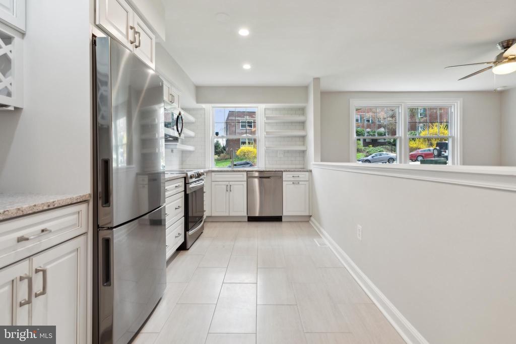 500 E LANCASTER AVE #135B