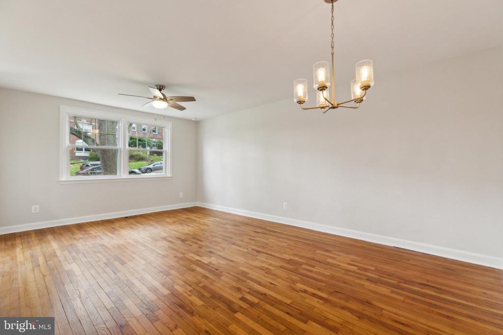 500 E LANCASTER AVE #135B