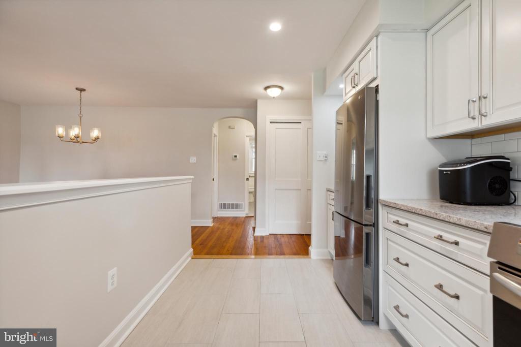 500 E LANCASTER AVE #135B