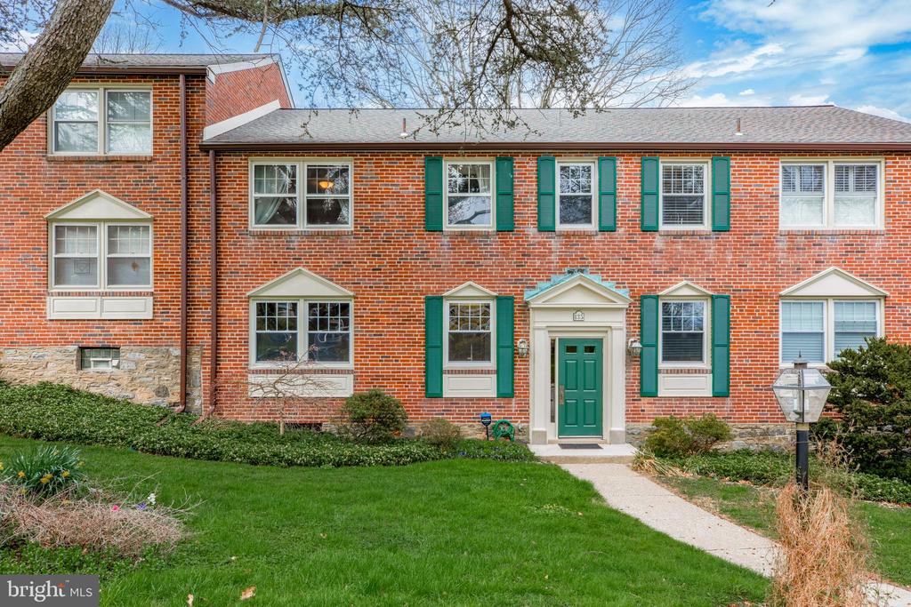 500 E LANCASTER AVE #135B