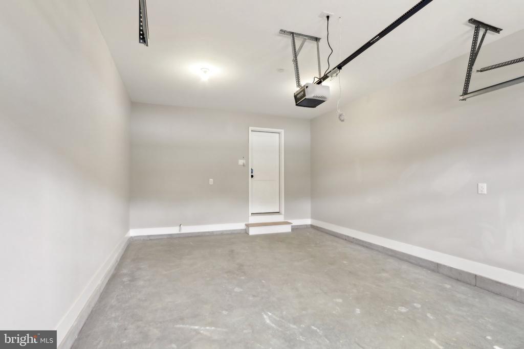 214 4th Ave