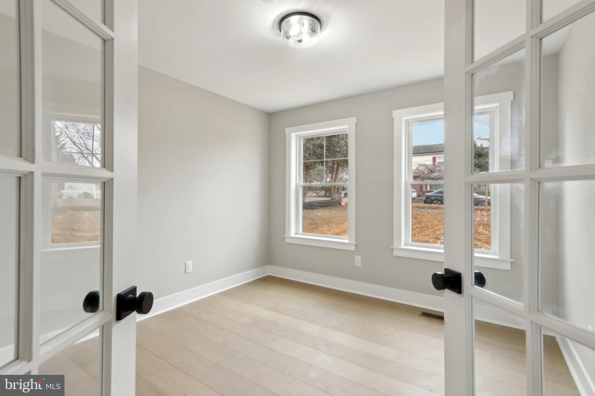 214 4th Ave