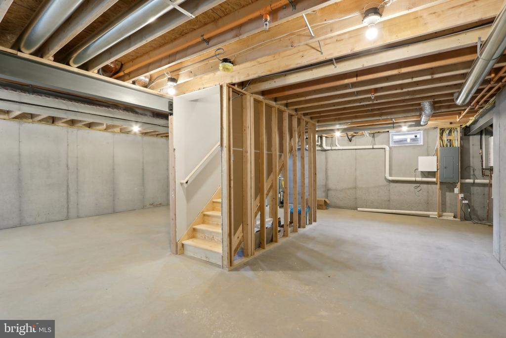 214 4th Ave