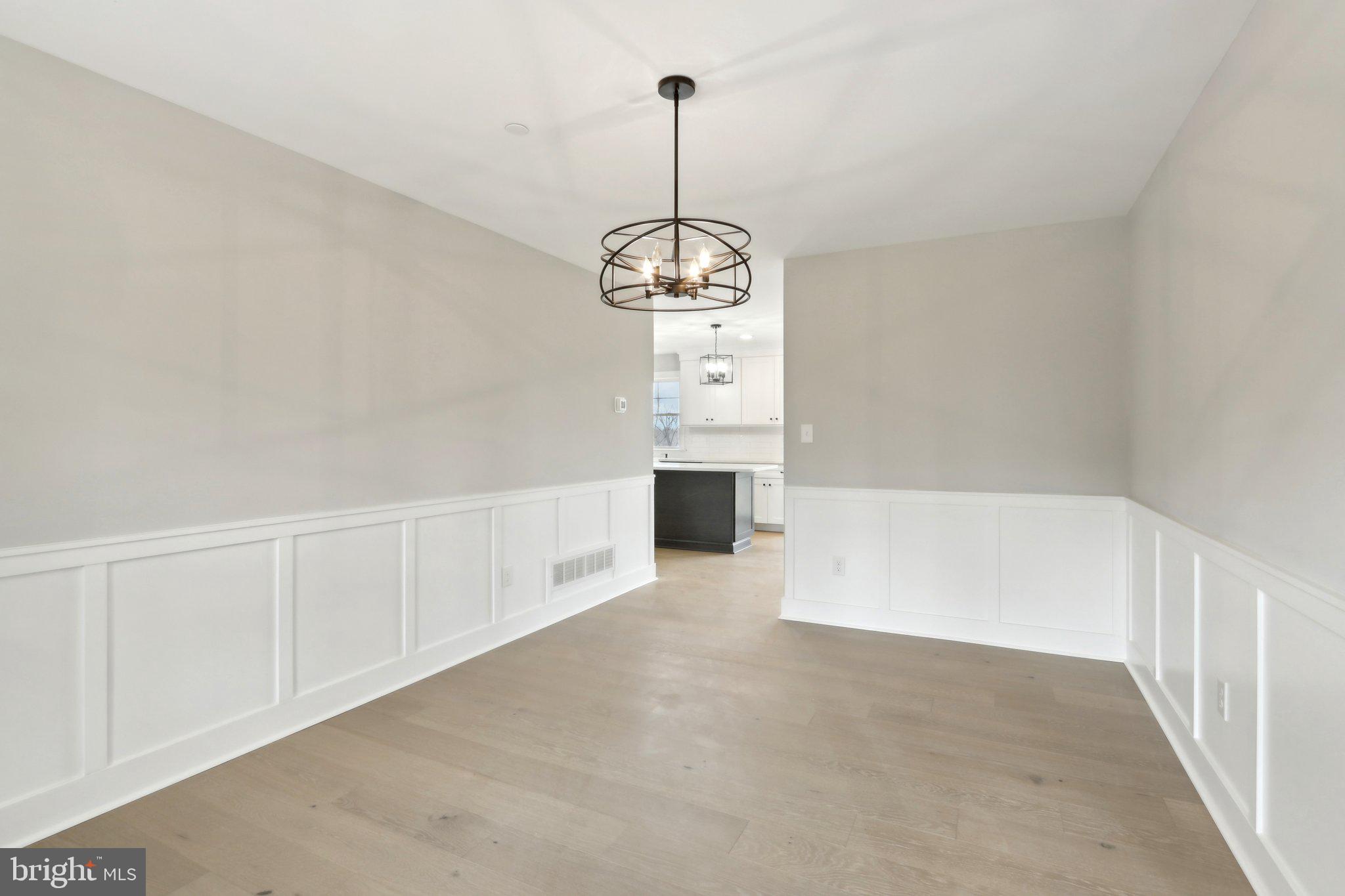 214 4th Ave