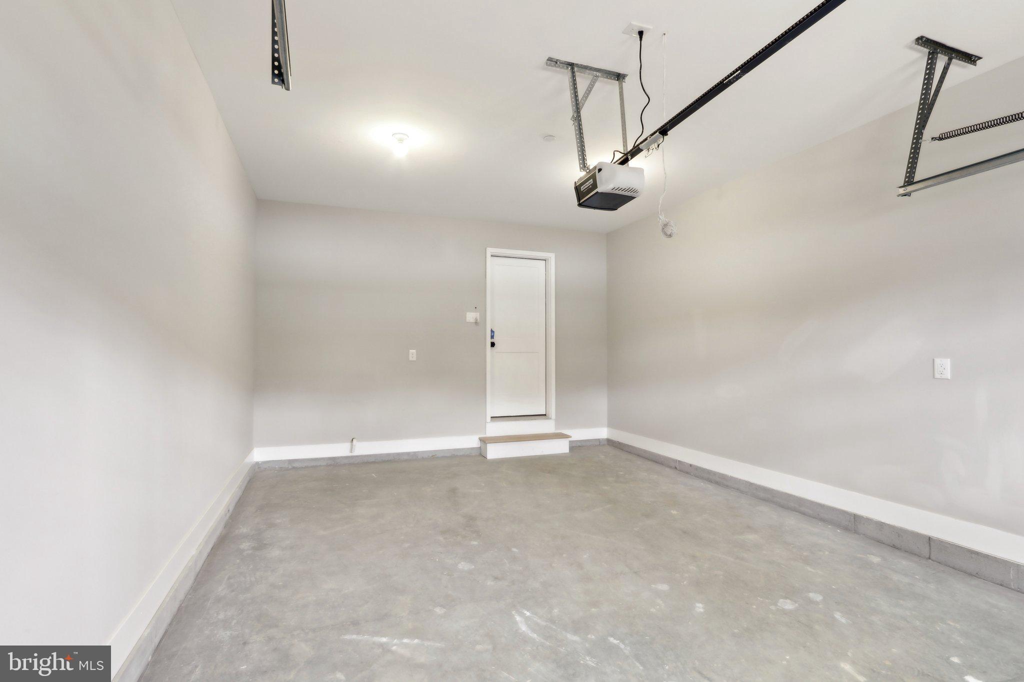 214 4th Ave