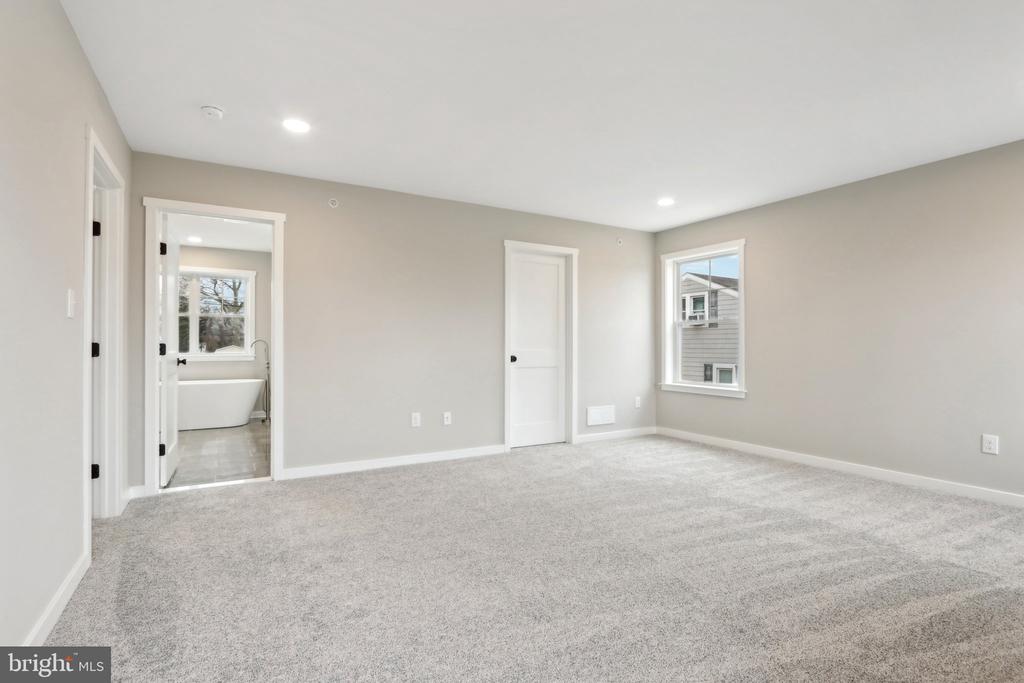 214 4th Ave