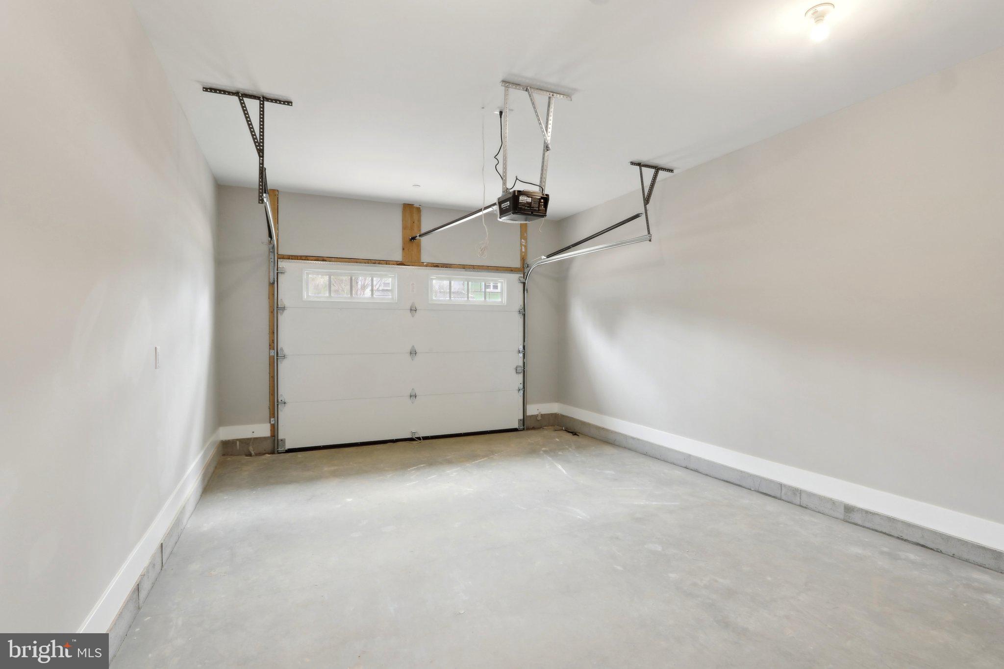 214 4th Ave