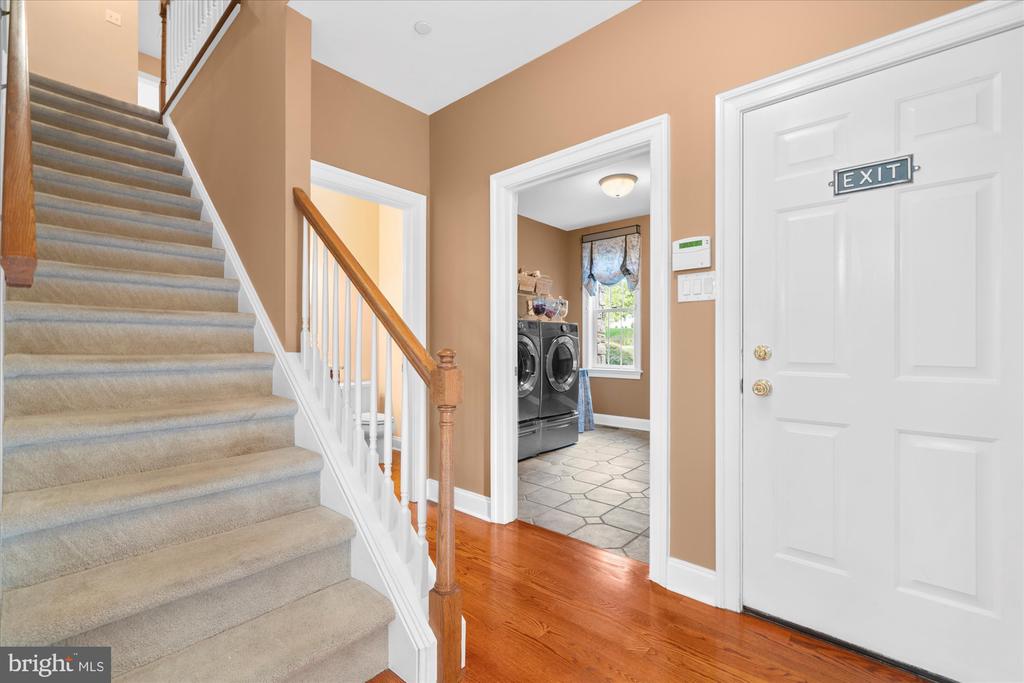 6 GREYSTONE CIRCLE