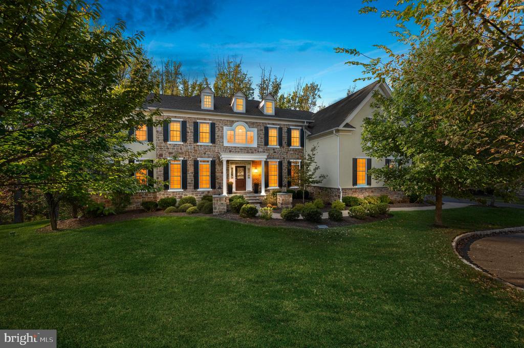 3917 WOODLAND DRIVE