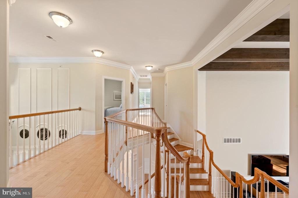 3917 WOODLAND DRIVE