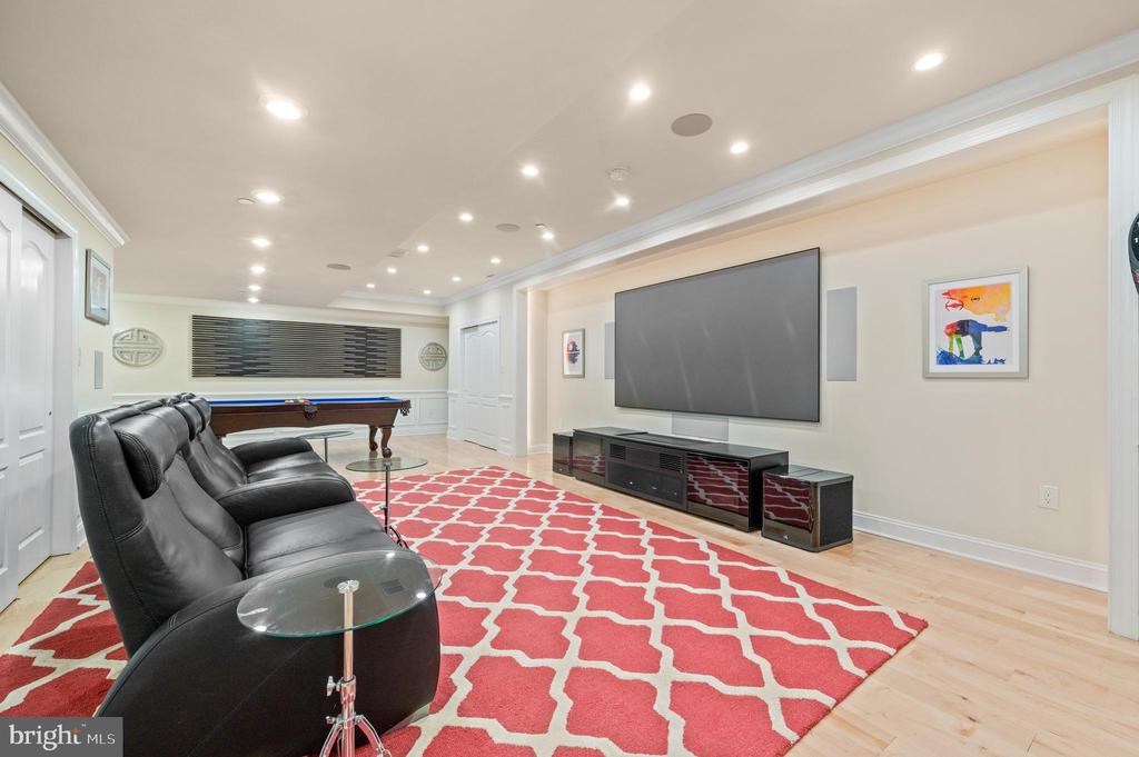 3917 WOODLAND DRIVE