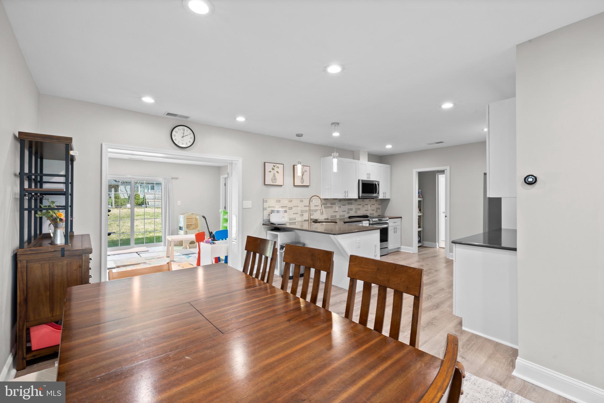 711 HEDGEROW DRIVE