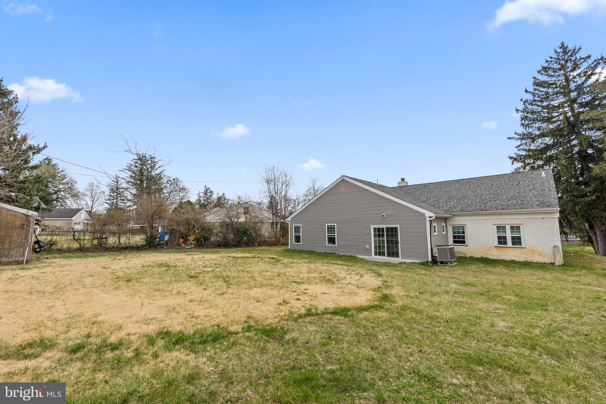 711 HEDGEROW DRIVE
