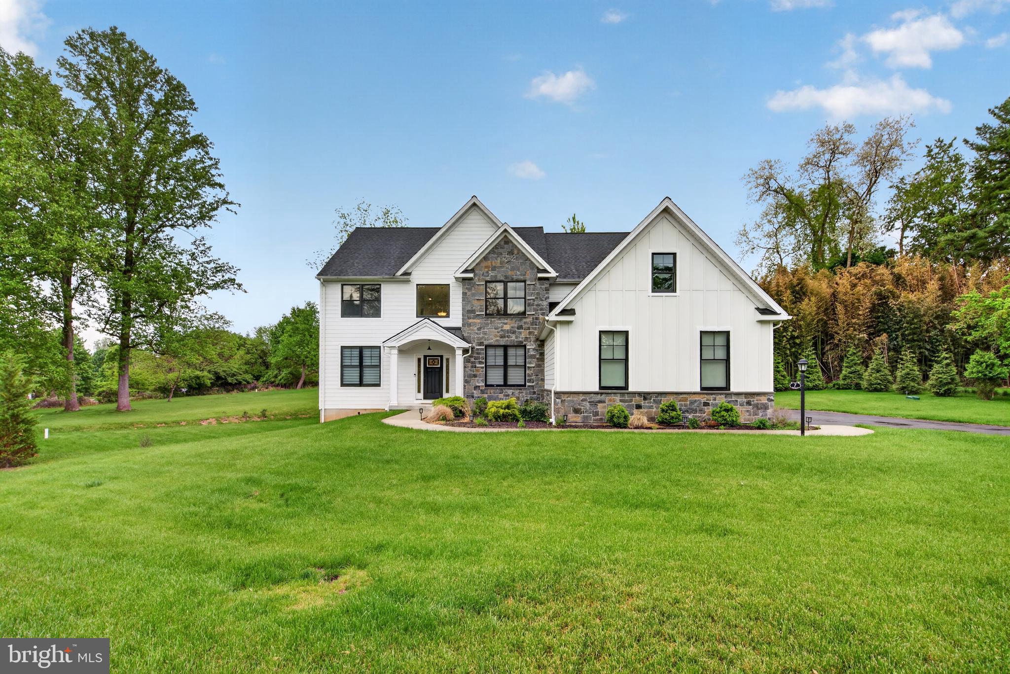 7 OVERFIELD LANE