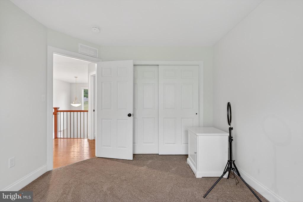 7 OVERFIELD LANE