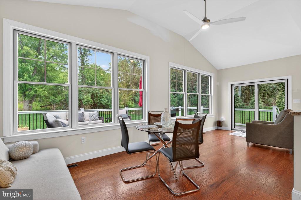 7 OVERFIELD LANE