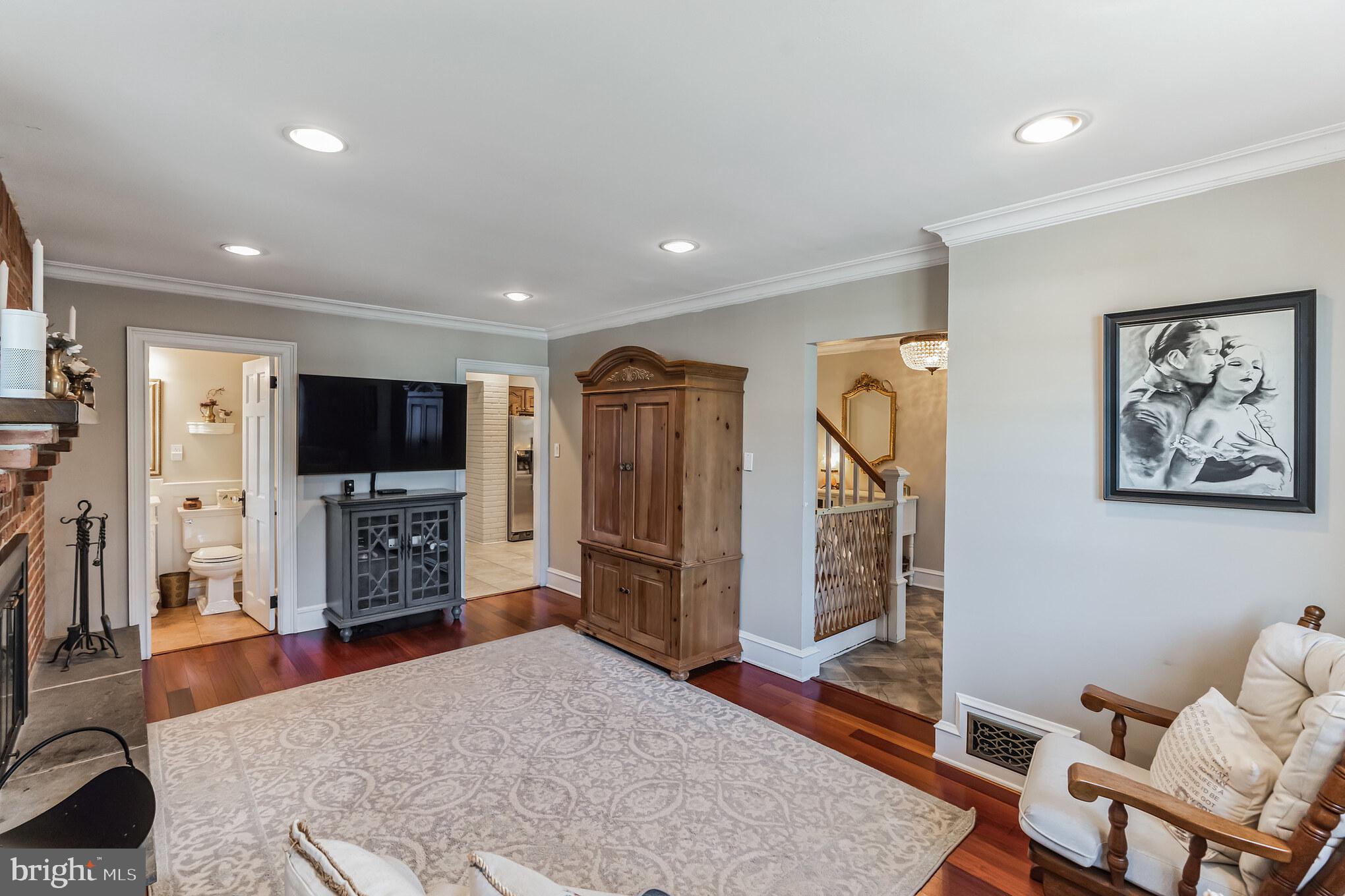 502 Park DRIVE
