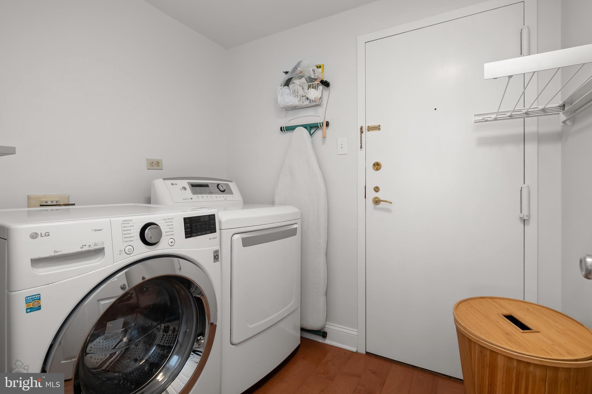 100 Grays Ln #207