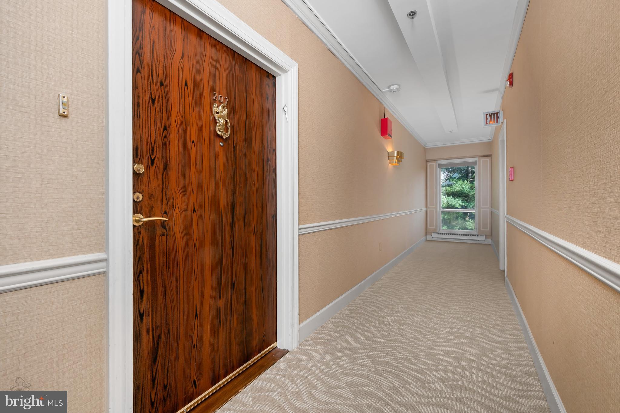 100 Grays Ln #207