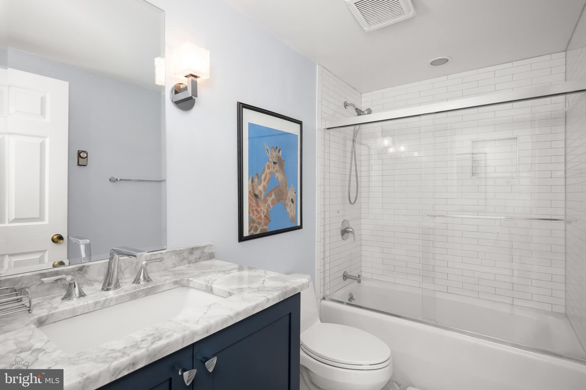 100 Grays Ln #207