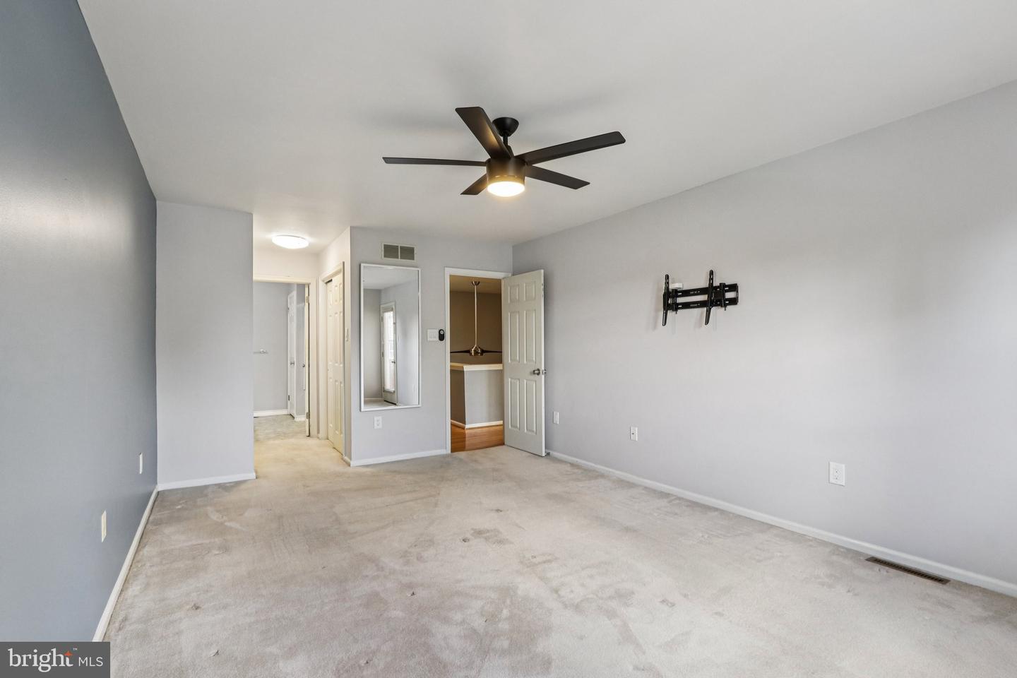 150 Jonathan Dr