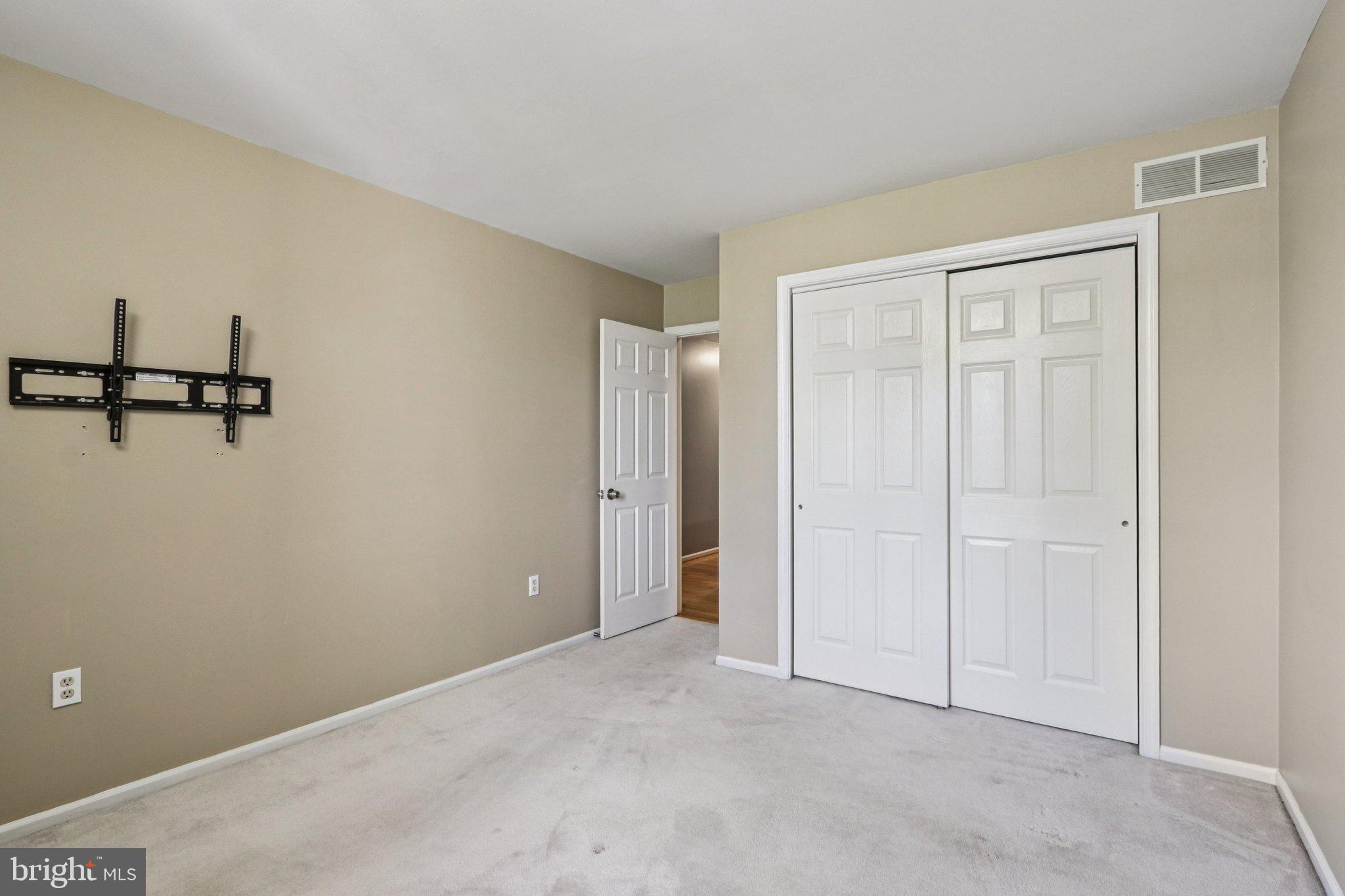 150 Jonathan Dr