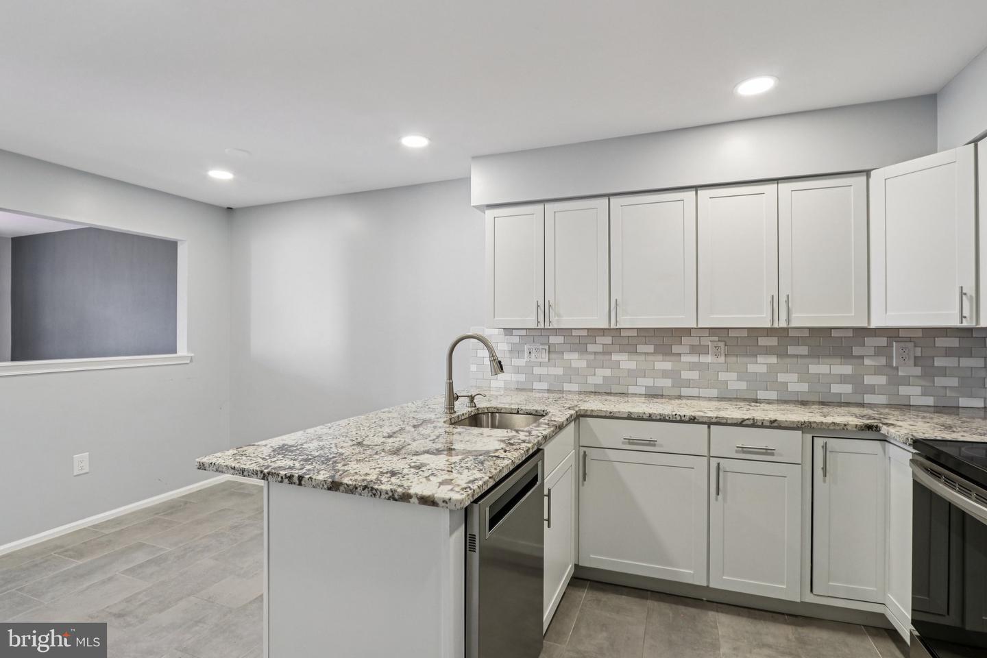 150 Jonathan Dr