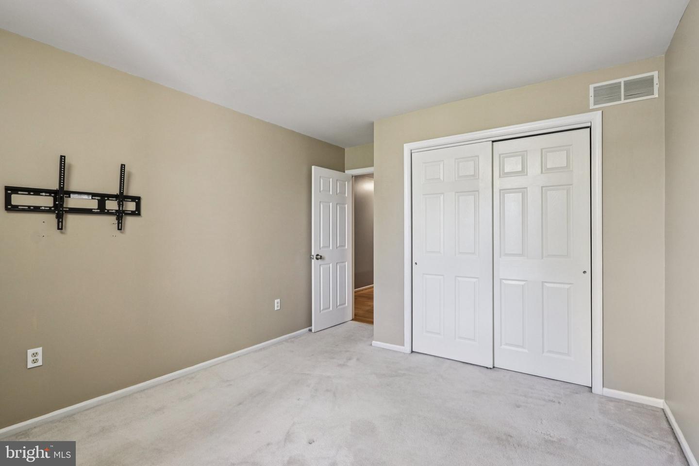 150 Jonathan Dr