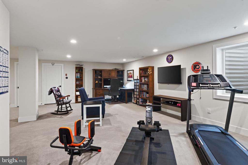 700 FRIENDSHIP HILL DRIVE