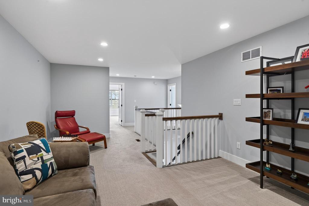 700 FRIENDSHIP HILL DRIVE