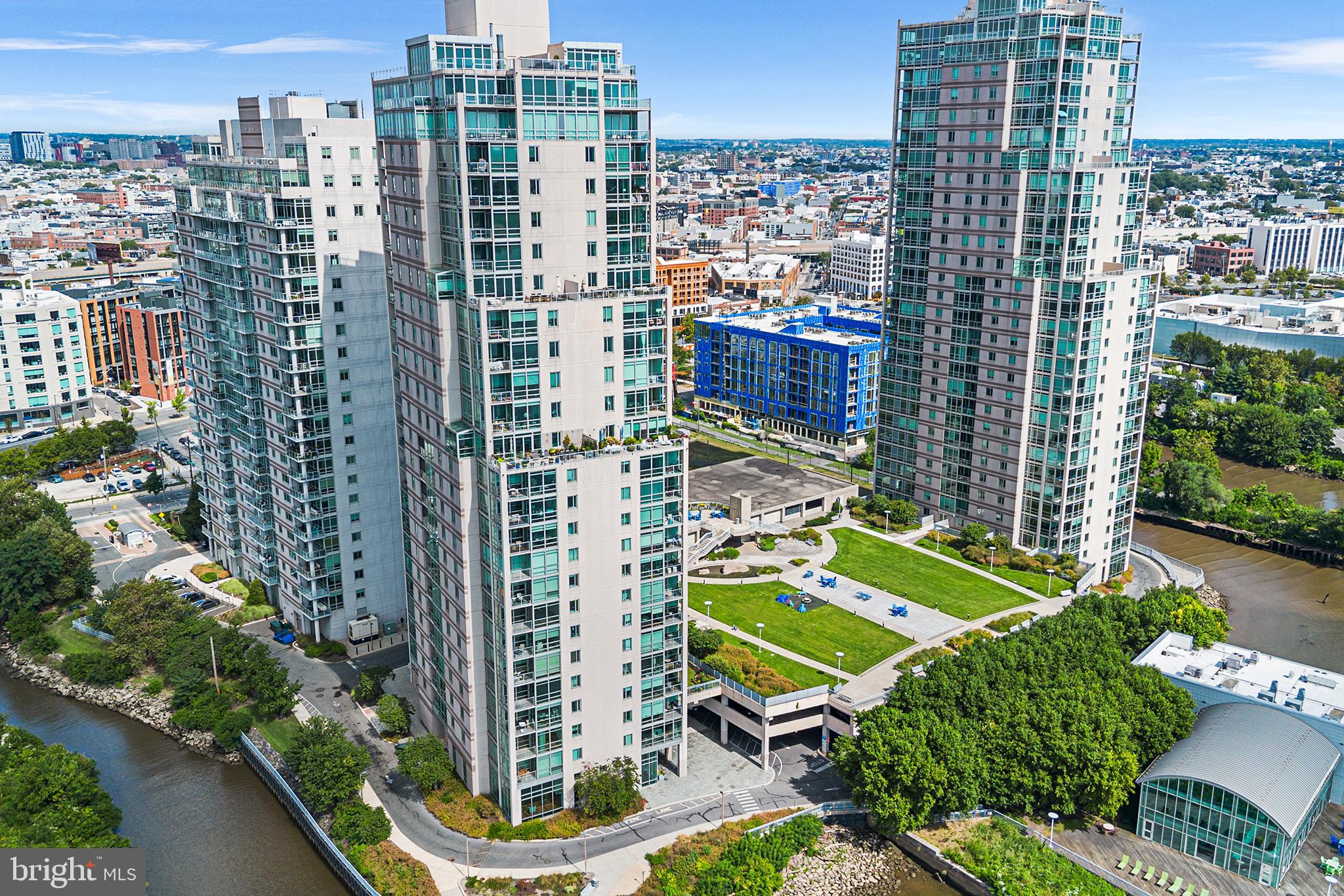 901 N PENN STREET P2305