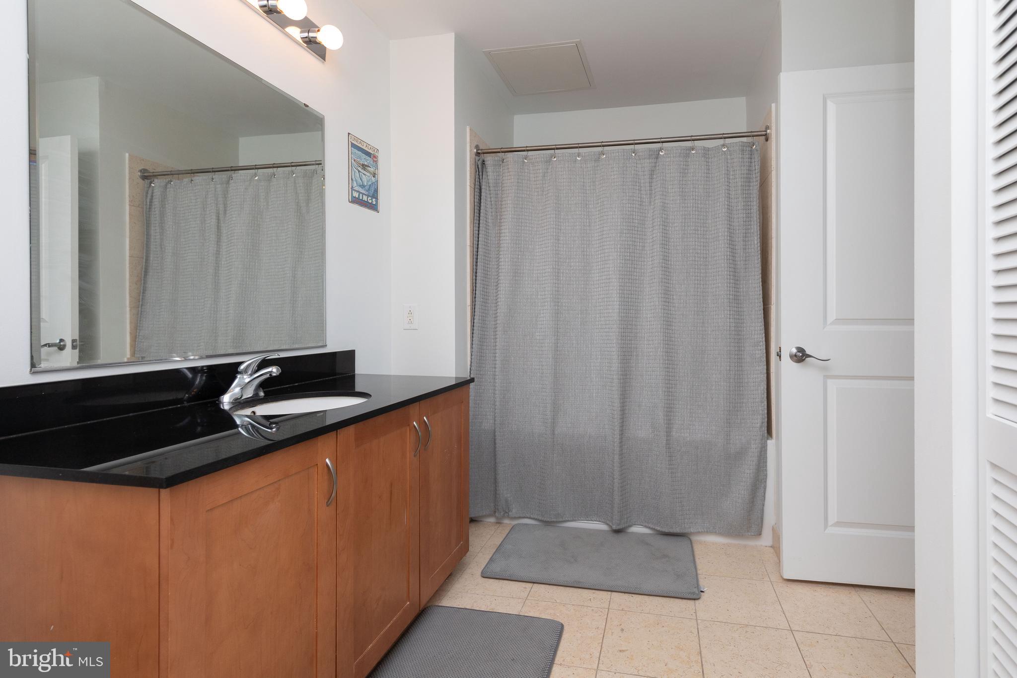 901 N PENN STREET P2305