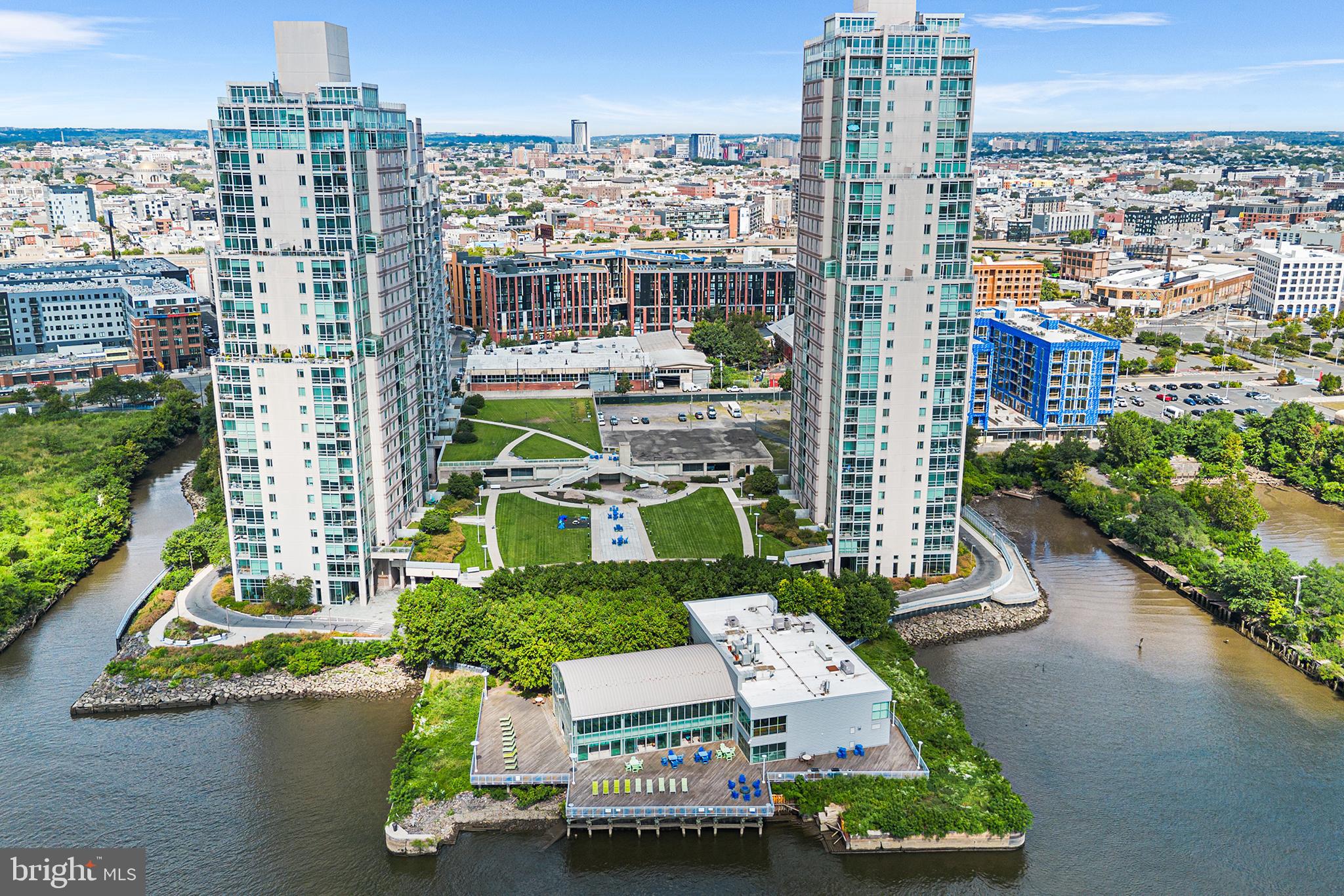 901 N PENN STREET P2305