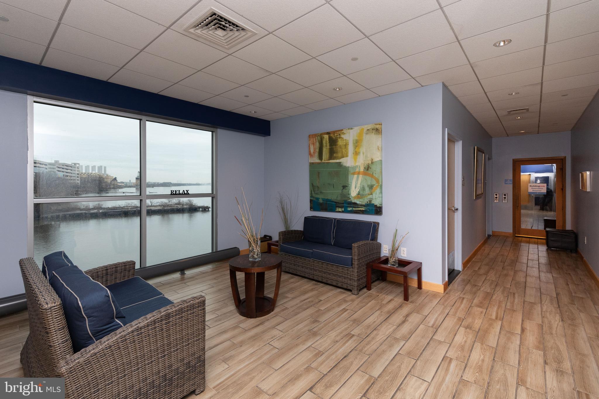 901 N PENN STREET P2305