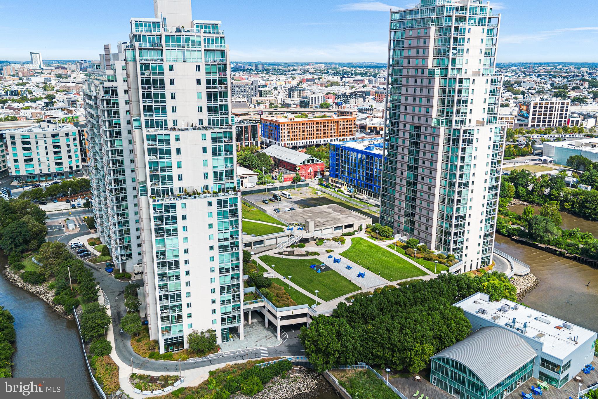 901 N PENN STREET P2305