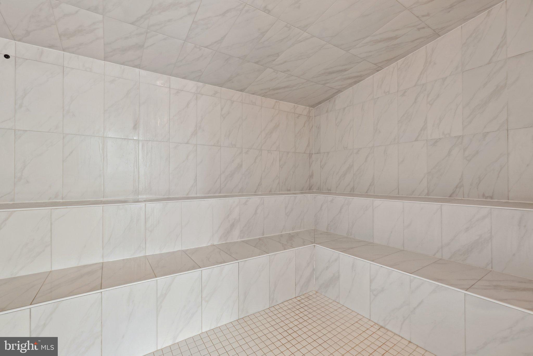 901 N PENN STREET P2305